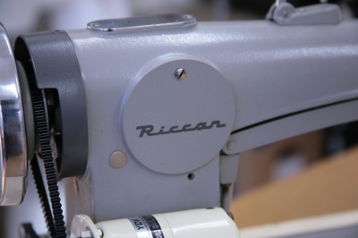 RICCAR RT-5 リッカーRT-5 職業用ミシンのオーバーホール | 北九州で