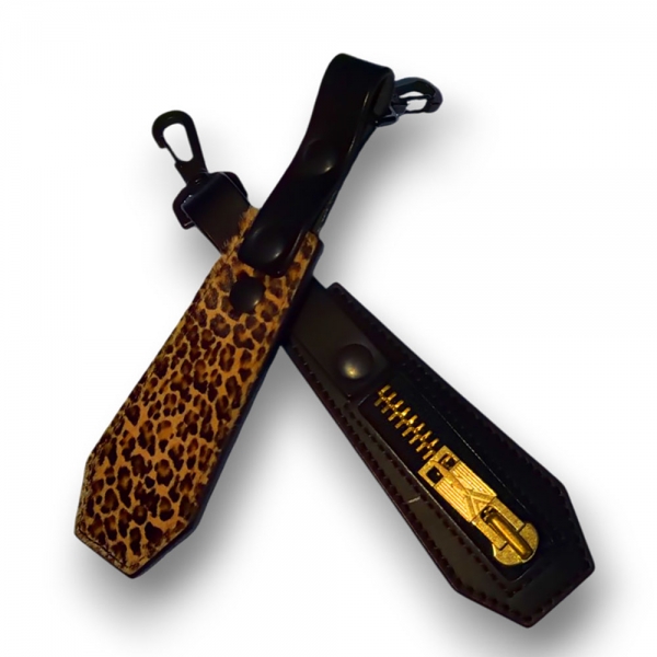 更新0301□【blackmeans】leopard mini slapper coin case□new