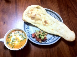 シーフードカレー・サラダ・ナン