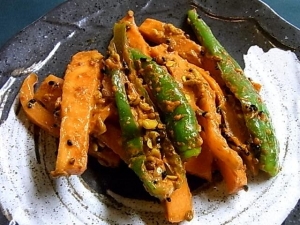 にんじんと青唐辛子のアチャール