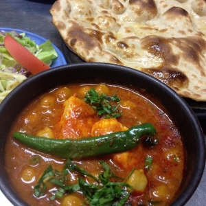 豆とチキンのカレー