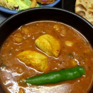 豆とチキンのカレー