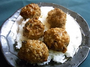 肉団子飯