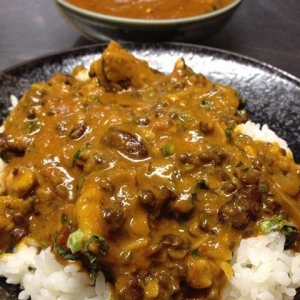 豆とチキンのカレー