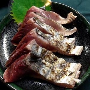 カツオのタタキ