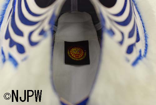 金本浩二DX 白黒2体セット　闘魂ショップ　新日本プロレス　3代目タイガーマスク hq720.jpg?sqp=-