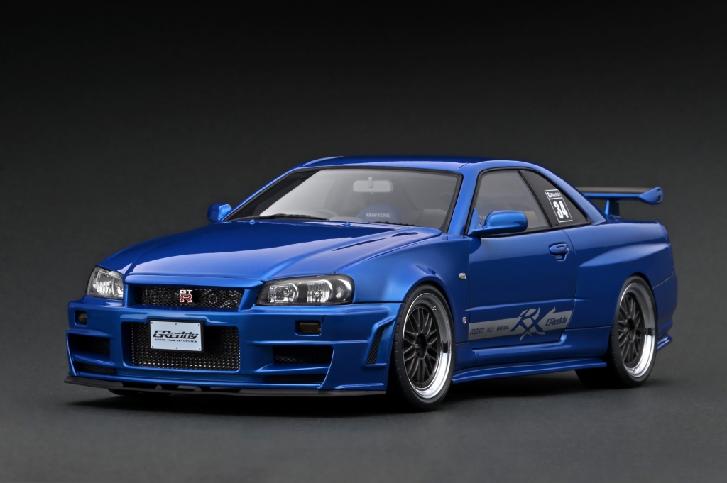 NISMO クラブマン スーツ ネイビー 究極のR34 GT-R「1/18 CLUBMAN RACE SPEC(CRS)」ご紹介