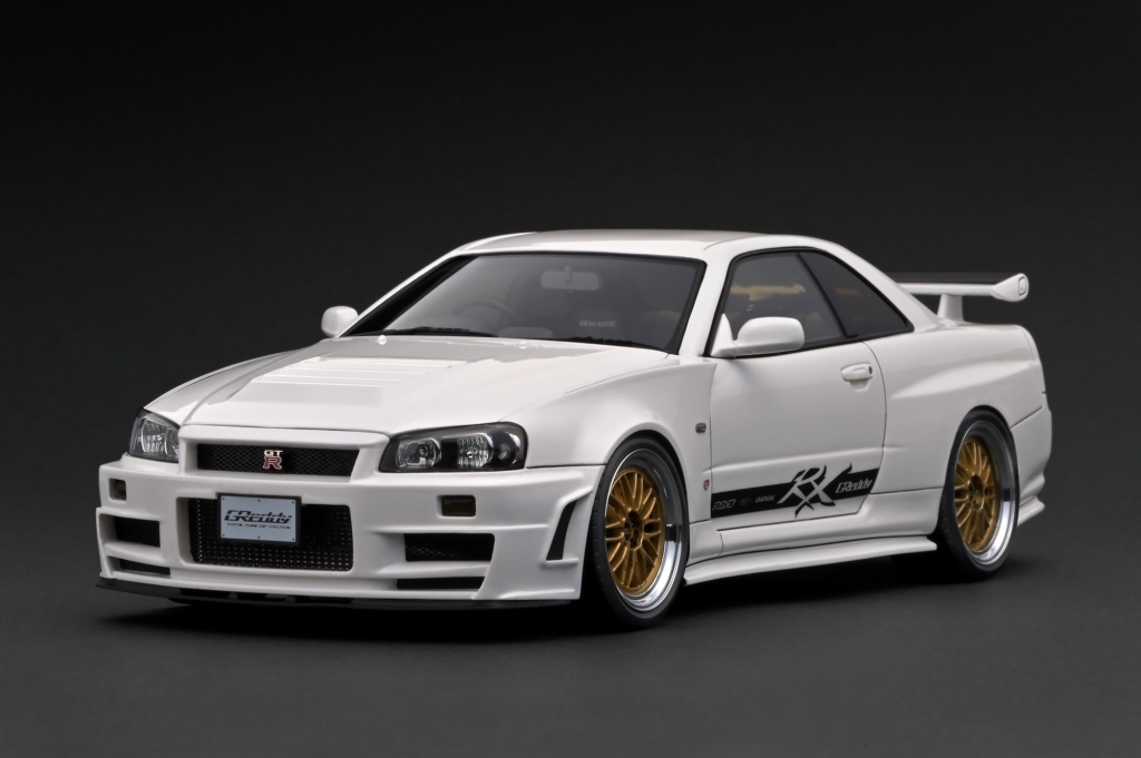 NISMO クラブマン スーツ ネイビー 究極のR34 GT-R「1/18 CLUBMAN RACE SPEC(CRS)」ご紹介