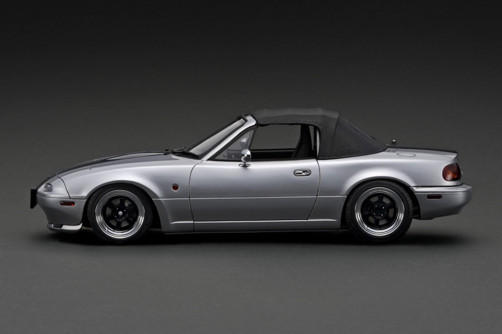 予告:1/18エンジン付 WEB限定モデル「ユーノスロードスター(NA 予告:1/18エンジン付 WEB限定モデル「ユーノスロードスター(NA