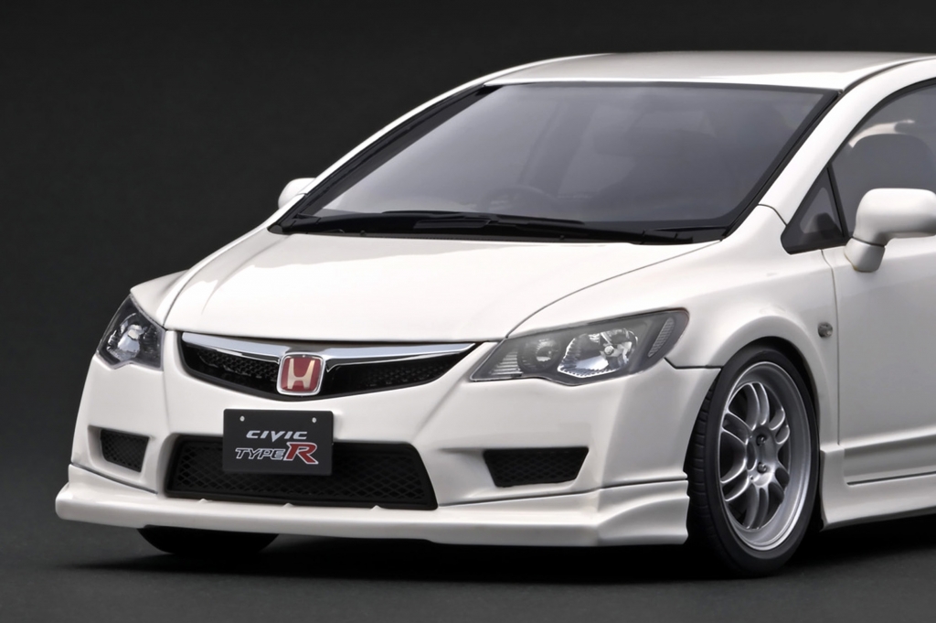 明日!!1/18エンジン付WEB限定モデル「CIVIC (FD2) TYPE R 明日!!1/18エンジン付WEB限定モデル「CIVIC (FD2) TYPE R