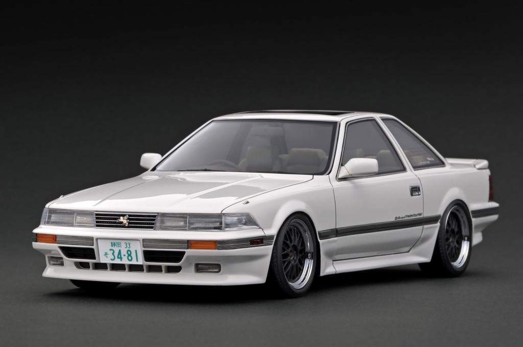 明日ご予約スタート：1/18 ディスプレイケース付 WEB限定