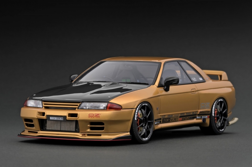 【サイン入り】TOP SECRET VR32 イグニッションモデル(1/43) photo1L.jpg