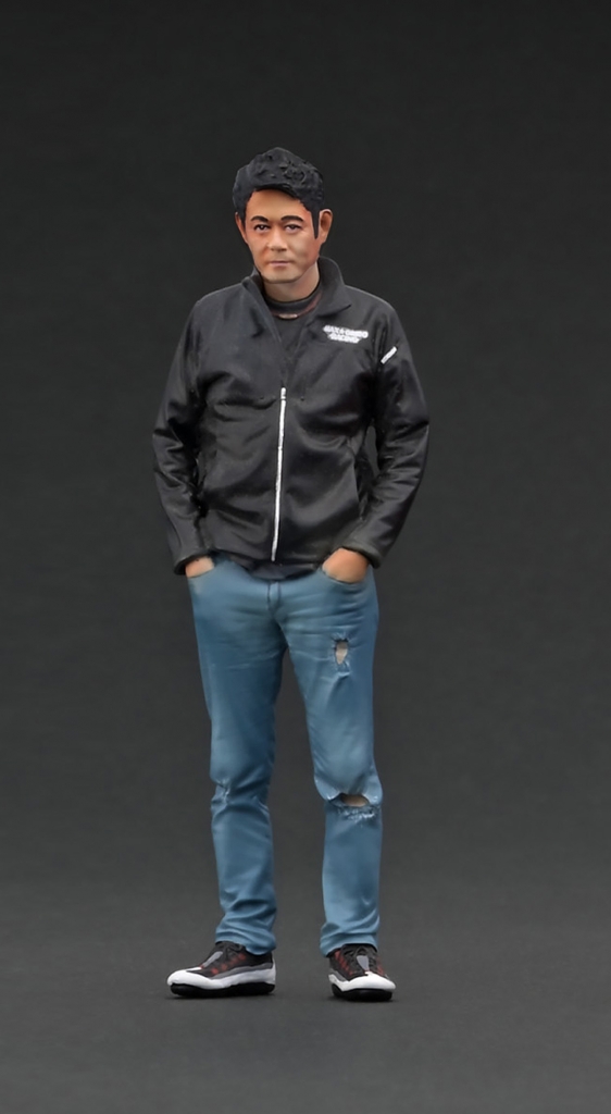 1/18 織戸選手フィギュア付 WEB限定「トレノ 3ドア(AE86)」明日21時半