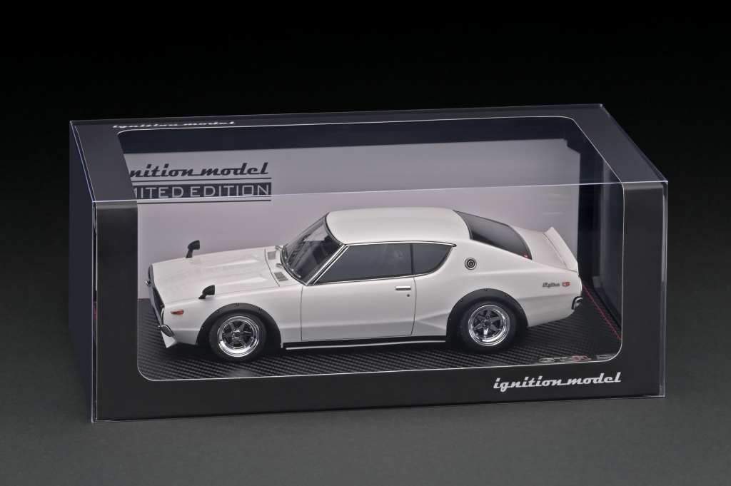 ミニカー　1/18 カスタム　ケンメリ オートアート 1/18 ニッサン スカイライン 2000GT-R KPGC110