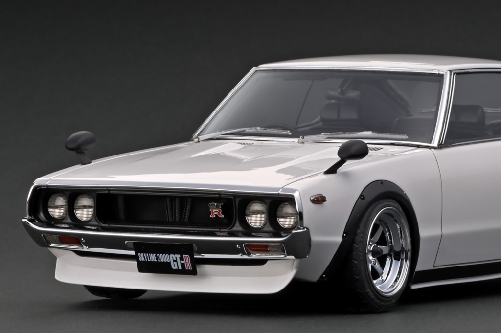 1/18 アクリルケース付WEB限定「ケンメリ GT-R (KPGC110)」明日
