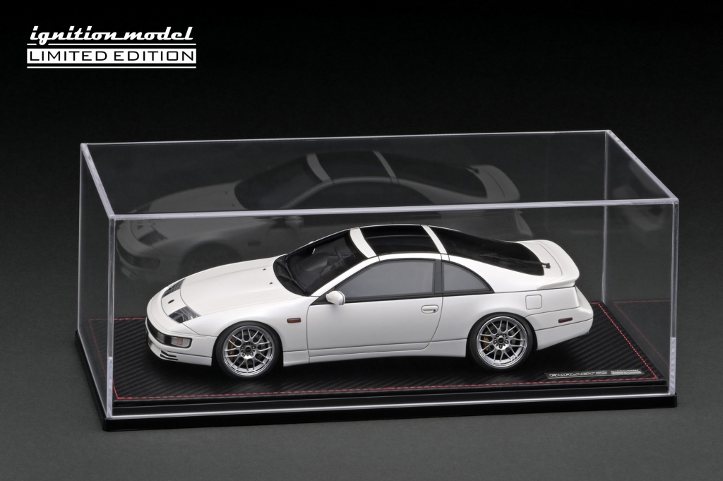 完璧 予告：1/18 (Z32 ディスプレイケース付WEB限定「フェアレディZ ジェルネイル・ネイルシール