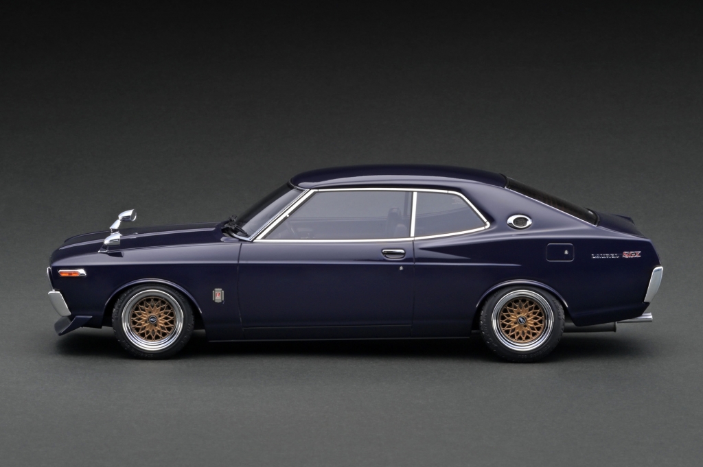 新品　佐田ビルダーズ　ローレル　日産　Nissan Laurel 2000SGX Youtubeチャンネル「SATA builder's」で1/18 ローレルLED.ver を