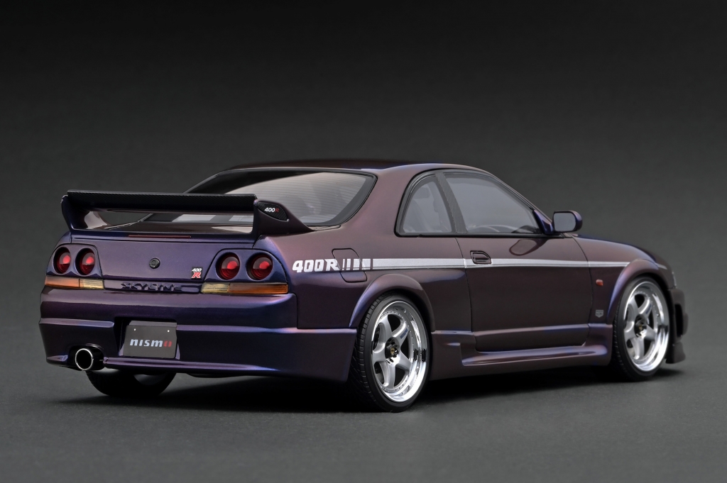1/18スケール「NISMO 400R (BCNR33)」の最新モデルは偏光色の