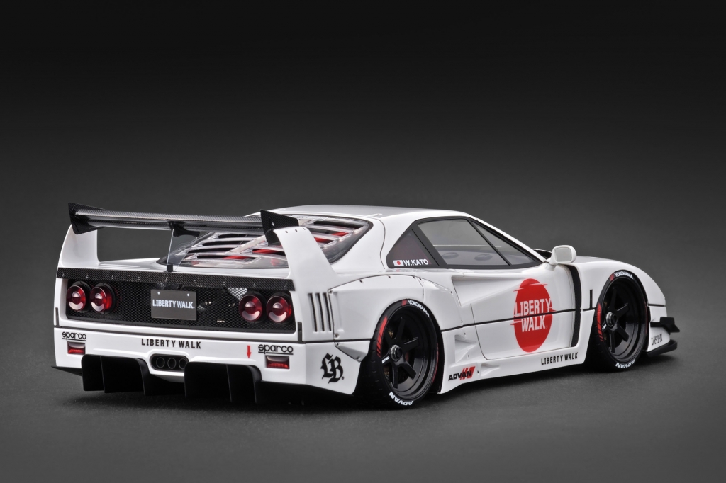 LIBERTY WALK のデモカー1/18スケール「LB-WORKS 40」から新色をUP