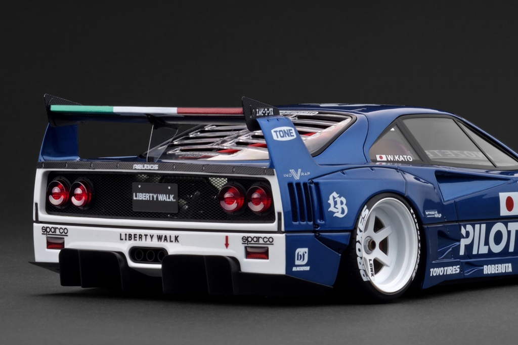 LIBERTY WALK のデモカー1/18スケール「LB-WORKS 40」から新色を