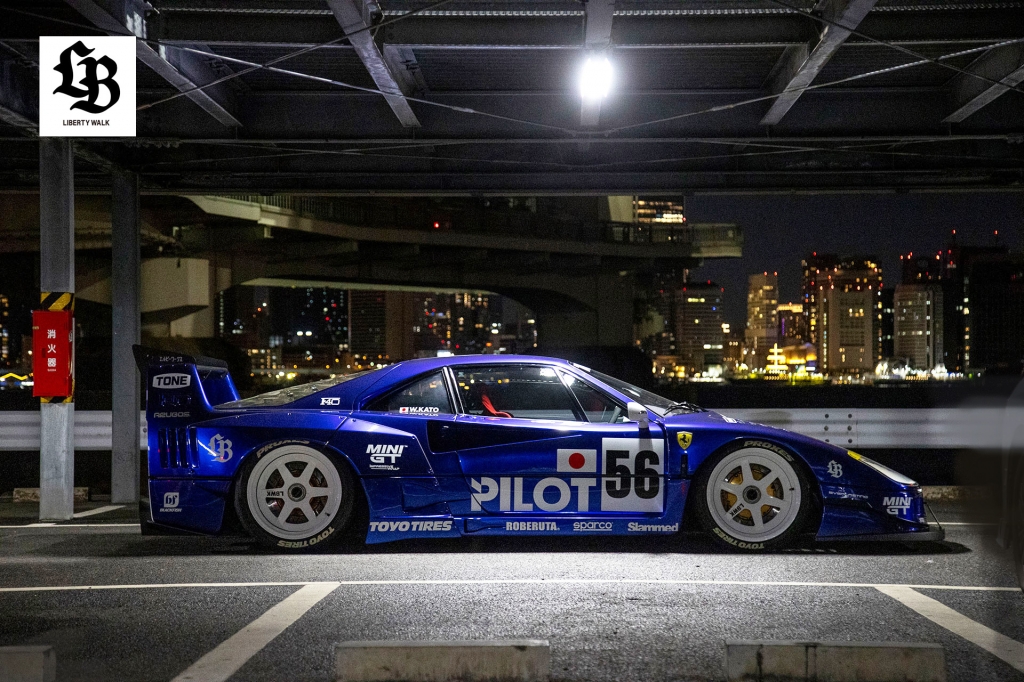 LIBERTY WALK のデモカー1/18スケール「LB-WORKS 40」から新色を