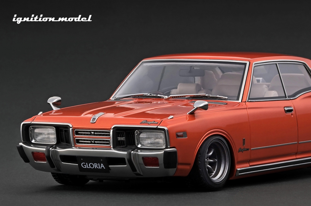 Ignition Model Gloria TSX11 ブラック 1/18 Ignition Model Nissan Gloria Brougham (330) (Black) Car Model