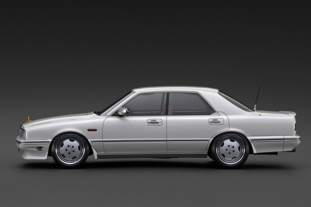 1/18スケール「CIMA (Y31) 後期型」カラーサンプルUP！！ | ignition model