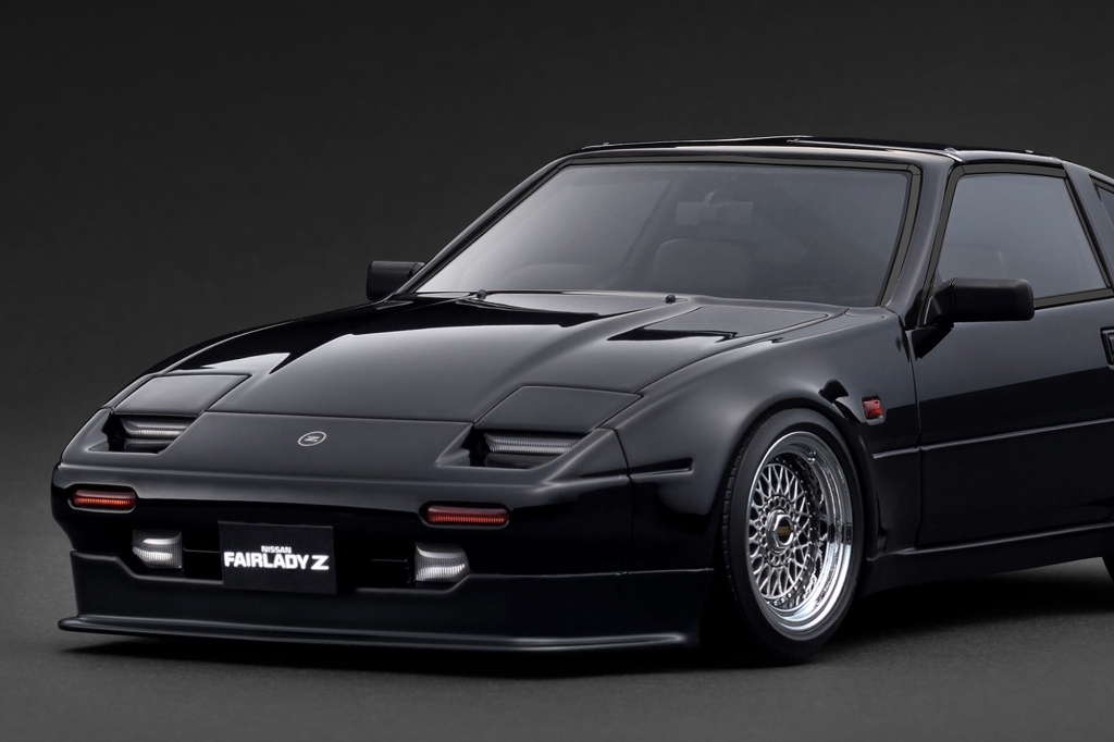 ありさページ 1/18スケール「Fairlady Z 300ZR (Z31) Bkack」カラーサンプルUP