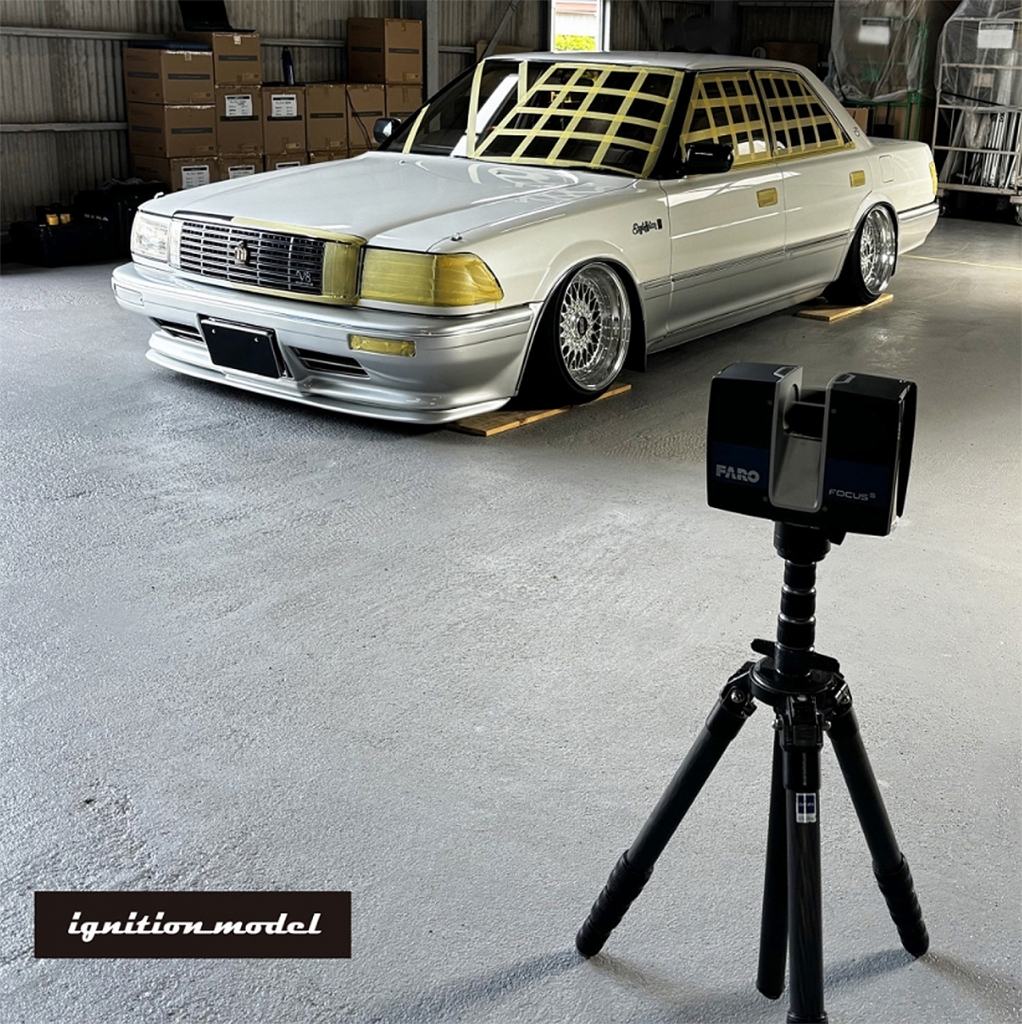 1/18スケール「クラウン 4ドアハードトップ V8（130型）」鋭意製作中