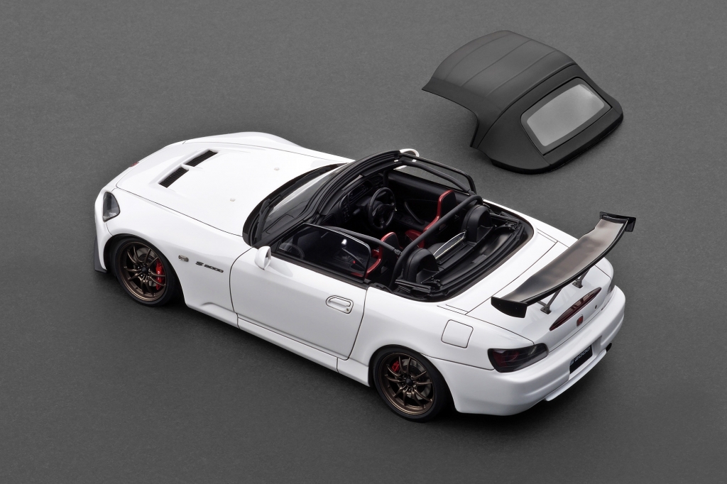 ご予約受付中！コミックス版『頭文字D』から城島俊也の「S2000(AP1