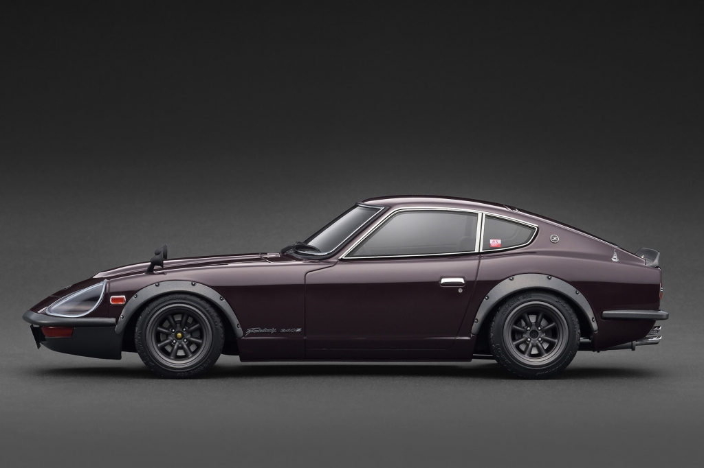 明日11月10日(月)受注スタート！鉄板「Fairlady 240ZG (HS30) Maroon