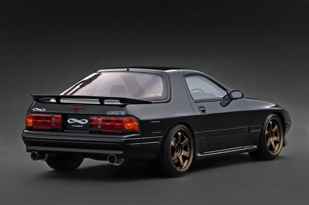 ご予約受付中！1/18スケール「サバンナRX-7（FC3S) アンフィニ」2