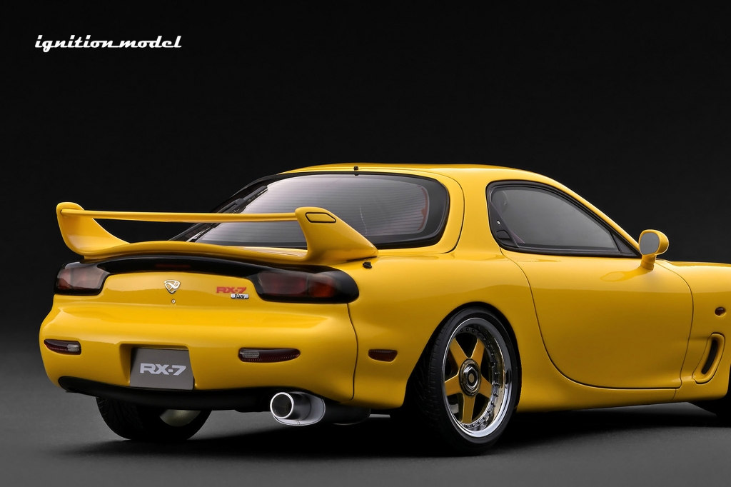 試作モデルUP！1/18スケール「RX-7 Mazda Speed A-spec (FD3S)」×2