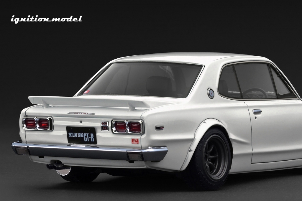 G*T様 題名 ハコスカHT 2ドア　前後左右セット　KGC10 GT GTX 出揃った！1/18スケール「ハコスカ2ドア(KPGC10」×4バリエーション