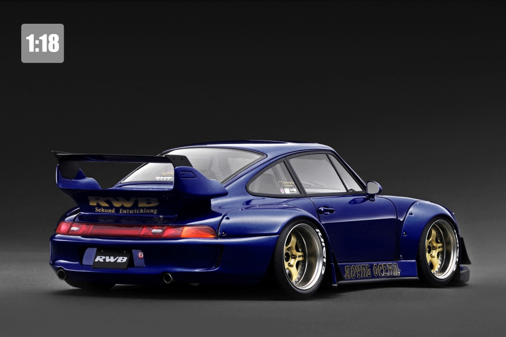 明日 販売スタート：1/64スケールWEB限定モデル「RWB 993」にご注目