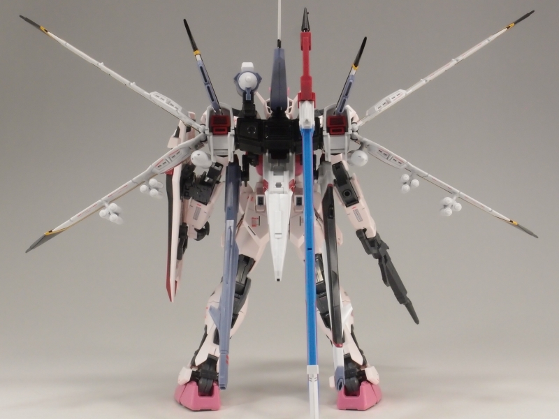 MG 1/100 MBF-02 ストライクルージュ オオトリ装備 Ver.RM MG 1/100 MBF-02 ストライクルージュ オオトリ装備 Ver.RM