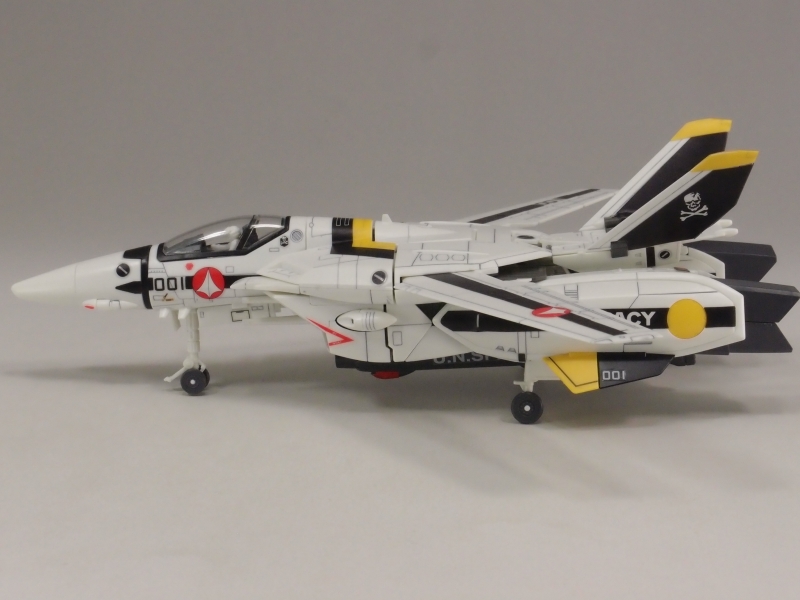 1/72 VF-1S バルキリー ロイ・フォッカー機 (超時空要塞マクロス