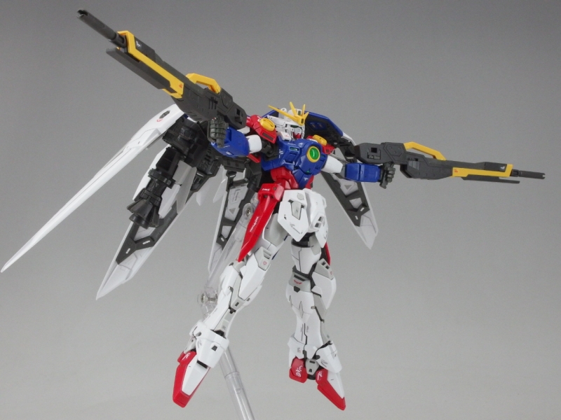 ウイングガンダムゼロ Amazon.co.jp: BANDAI MG 1/100 Gundam Base Limited Wing