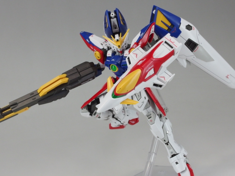 RG 1/144 XXXG-00W0 ウイングガンダムゼロ (新機動戦記ガンダムW