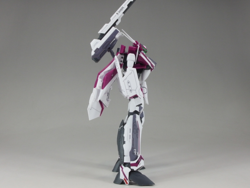 HG 1/100 VF-31C ジークフリード(ミラージュ・ファリーナ・ジーナス機