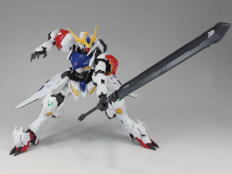 MG 1/100 ASW-G-08 ガンダムバルバトスルプス (機動戦士ガンダム鉄血の