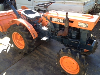中古 クボタ KUBOTA トラクター 4WD ディーゼルエンジン 中古耕運機
