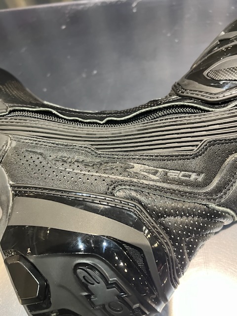 クシタニ　ブラックアウト クシタニ アウトドライブ ラストグローブ 【ブラック】