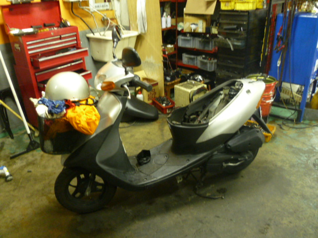 スズキ レッツ2 シルバー　現状エンジンかかります！ Suzuki Let's Ⅱ The engine wouldn't start and I had to get it