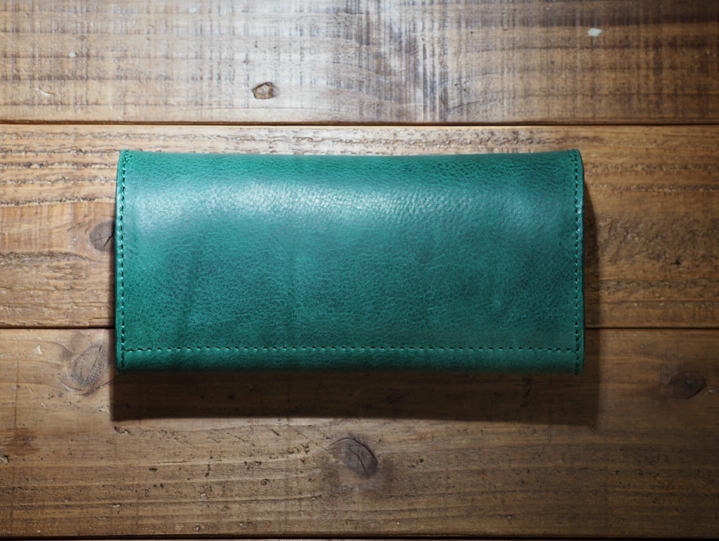 アマゾニア】フラップウォレットのカスタムオーダー | レザーブランド