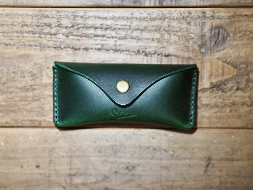 グリーンレザーコインケース スリムコインケースのカスタムオーダー | レザーブランド【SHIN】ブログ