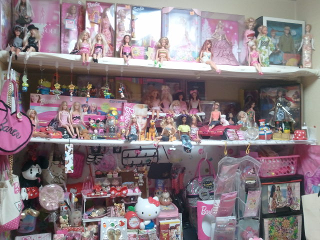 かわいいコレクションルームです！ | Barbie＆BAR-B