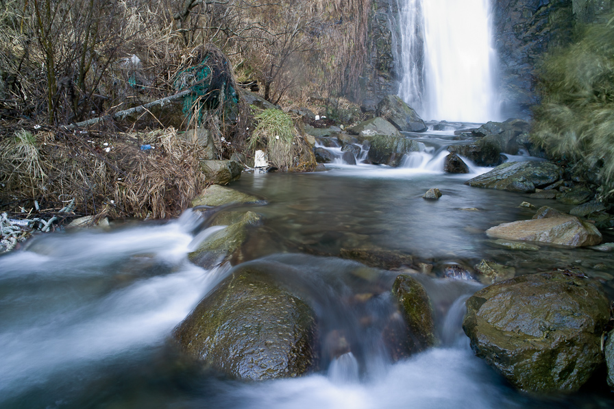 大ザレの滝（おおざれのたき） ガシマ