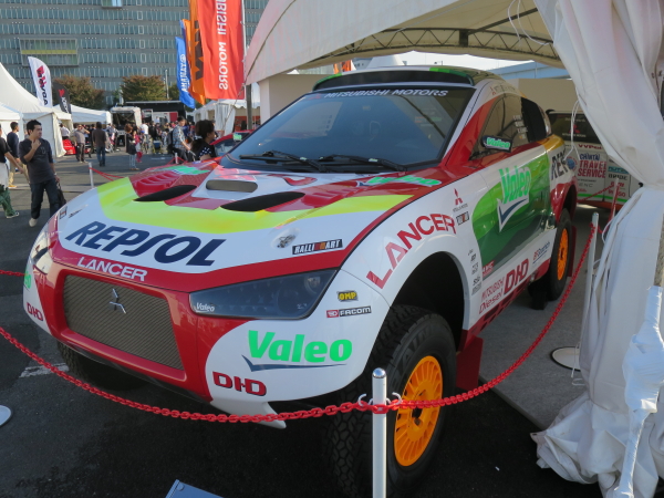 Die Cast 1/43 Mitsubishi Racing Lancer N320 Dakar 2011 E.Van Loon By Vitesse 9190