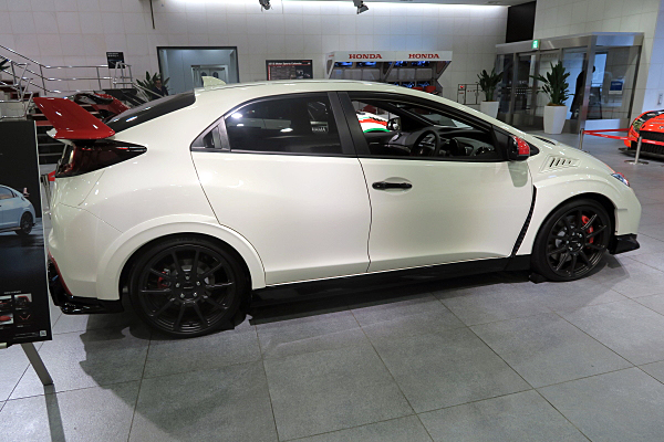 Modulo Jp Fk2 Type R ホンダ シビック タイプR モデューロ Honda Civic Type R Modulo | Car and Moto in Japan